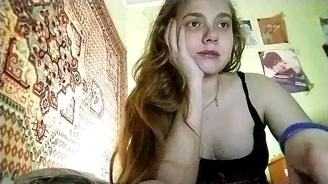 KikiBang online show from 16, 12, 2025