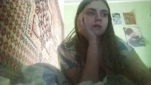 KikiBang online show from 17, 12, 2025