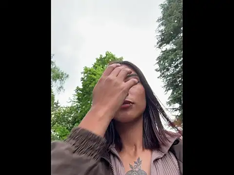 Zoe addiction online show from 20, 5, 2026