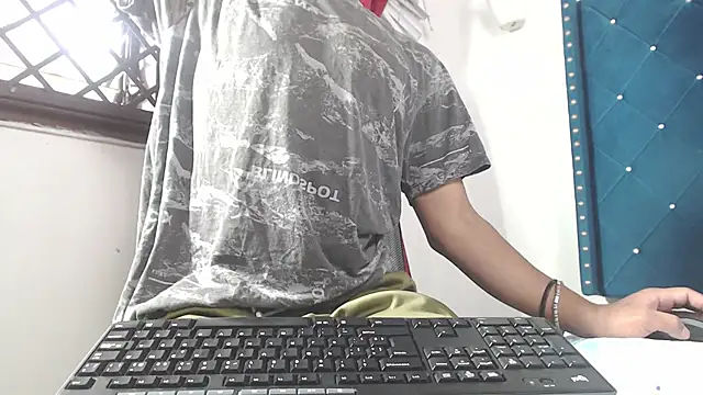 crissex3 online show from 19, 4, 2026