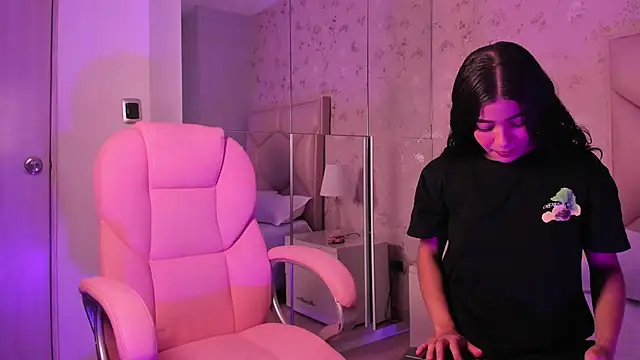 Snapshot of Hada_Potter chatting on 22, 11, 2025 Hada Potter online show from 22, 11, 2025