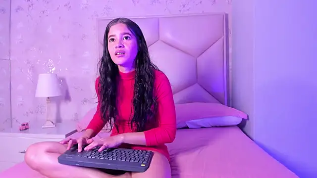 Snapshot of Hada_Potter chatting on 28, 11, 2025 Hada Potter online show from 28, 11, 2025