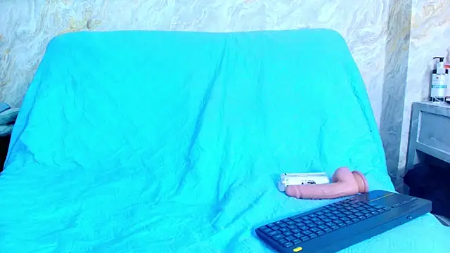 sofiaa little online show from 20, 11, 2025