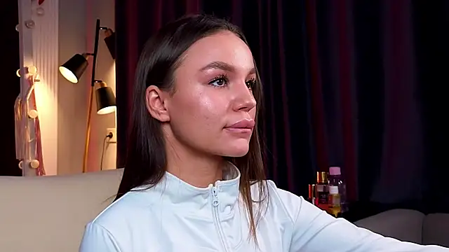 Tiffany Sweetie online show from 18, 1, 2026