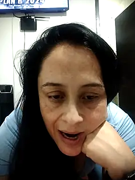 danielita1414 online show from 12, 1, 2026