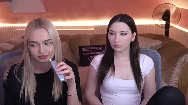 Liza Mur online show from 25, 11, 2025