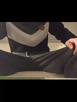 Spielzeugtwink online show from 1, 12, 2025