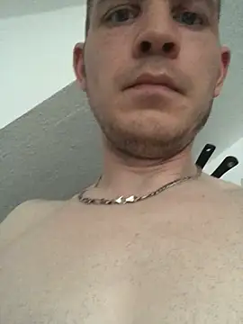 Snapshot of Spielzeugtwink chatting on 30, 6, 2026 Spielzeugtwink online show from 30, 6, 2026