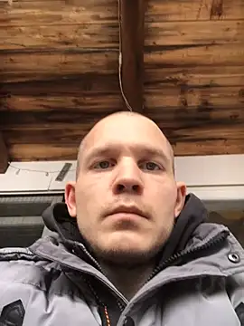 Spielzeugtwink online show from 13, 2, 2026