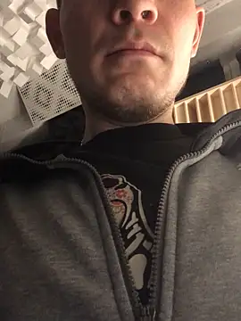 Spielzeugtwink online show from 19, 11, 2025