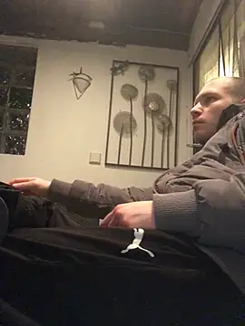 Spielzeugtwink online show from 19, 3, 2026