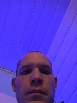 Spielzeugtwink online show from 3, 2, 2026