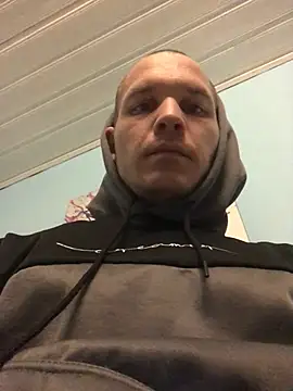 Spielzeugtwink online show from 1, 2, 2026