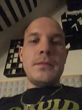 Spielzeugtwink online show from 9, 3, 2026