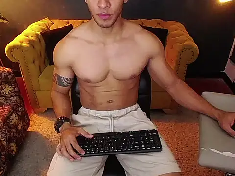 Snapshot of tayler_luke chatting on 4, 12, 2025 tayler luke online show from 4, 12, 2025