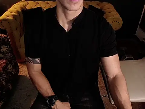 Snapshot of tayler_luke chatting on 16, 12, 2025 tayler luke online show from 16, 12, 2025