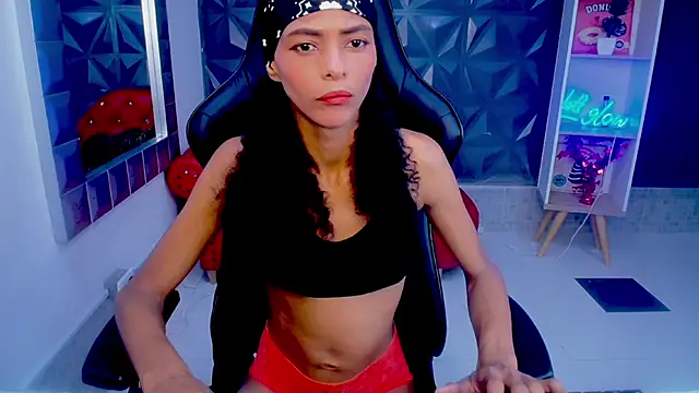 Snapshot of becky_lynch_102 chatting on 29, 11, 2025 becky lynch 102 online show from 29, 11, 2025