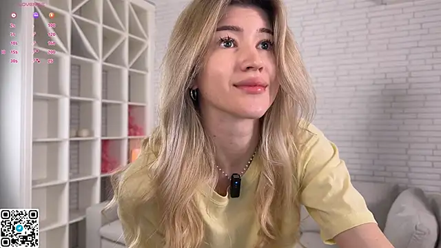 Snapshot of KissYourTessa chatting on 4, 6, 2026 KissYourTessa online show from 4, 6, 2026