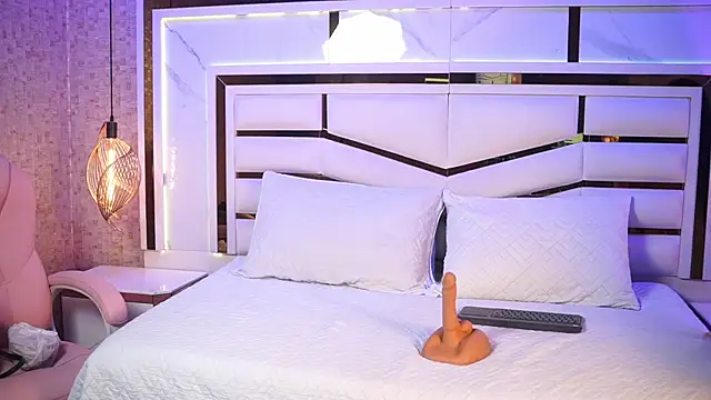 luciana agudelo online show from 20, 12, 2025