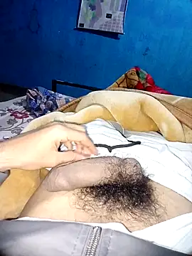 Snapshot of vaasuboy01 chatting on 30, 11, 2025 vaasuboy01 online show from 30, 11, 2025