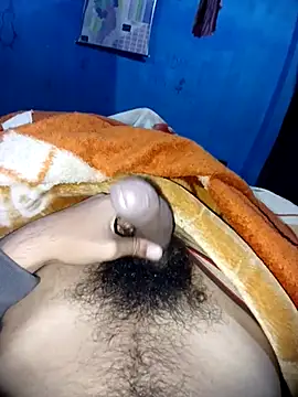 Snapshot of vaasuboy01 chatting on 29, 11, 2025 vaasuboy01 online show from 29, 11, 2025