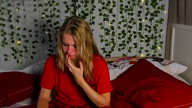 Snapshot of Cute_Beautiful_Princess chatting on 27, 11, 2025 Cute Beautiful Princess online show from 27, 11, 2025