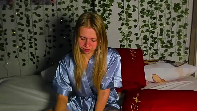 Snapshot of Cute_Beautiful_Princess chatting on 30, 11, 2025 Cute Beautiful Princess online show from 30, 11, 2025