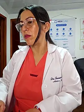 JustSamantha  online show from 7, 2, 2026