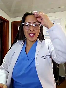 JustSamantha  online show from 6, 2, 2026