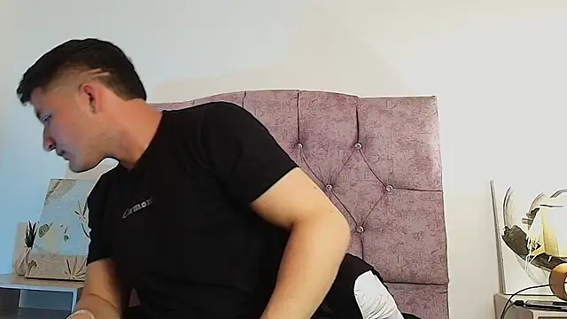 Snapshot of Ethan-Connor chatting on 27, 11, 2025 Ethan-Connor online show from 27, 11, 2025