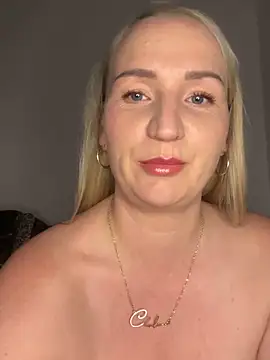 BootyQueenApril online show from 12, 6, 2026