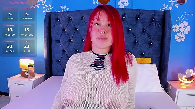 Snapshot of EmaParedes02 chatting on 21, 11, 2025 EmaParedes02 online show from 21, 11, 2025