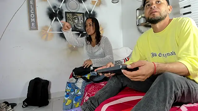 StephaniaAndRandy online show from 29, 11, 2025