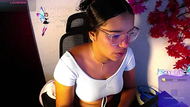 Snapshot of chleo_rosse chatting on 30, 4, 2026 chleo rosse online show from 30, 4, 2026