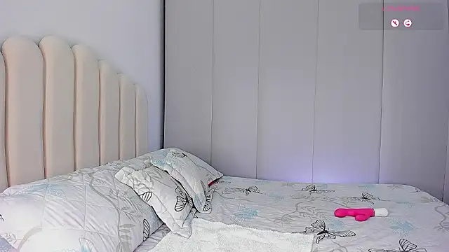 Amira-Zahra online show from 12, 2, 2026