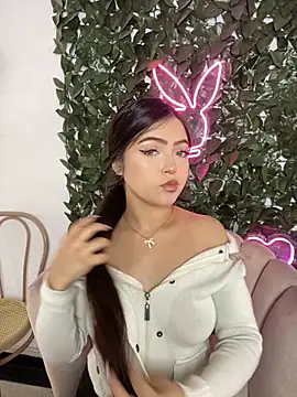 KyliePinkk  online show from 27, 11, 2025