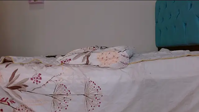 luna kisshotnasty online show from 26, 11, 2025