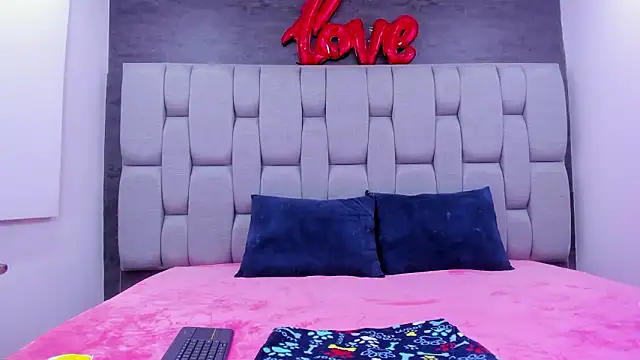 Sarita Ass online show from 7, 3, 2026