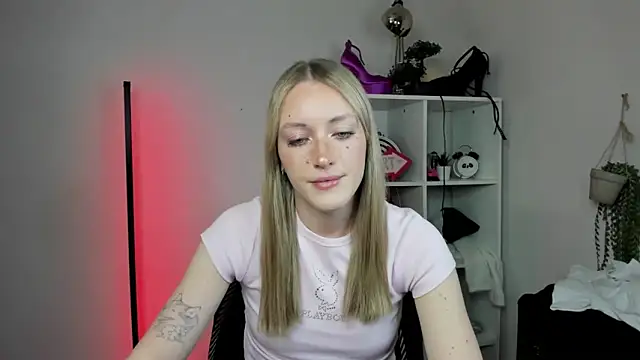 EvelynBlond online show from 30, 3, 2026