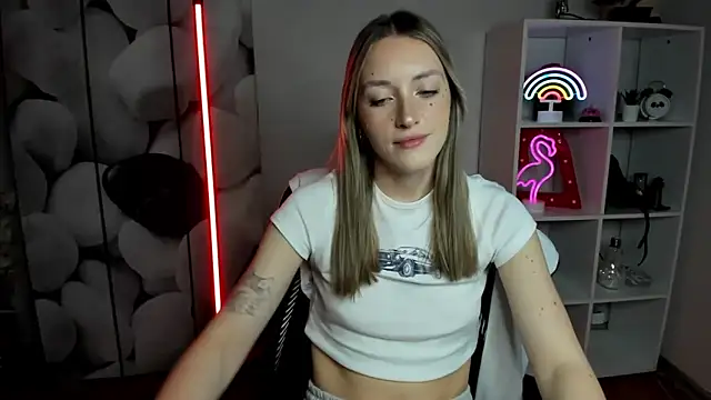 EvelynBlond online show from 19, 12, 2025