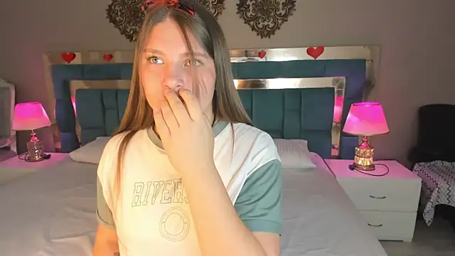 LiiaVelvet online show from 2, 4, 2026