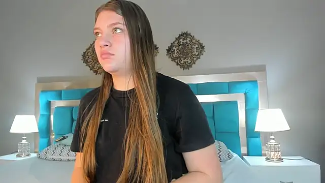 LiiaVelvet online show from 16, 12, 2025