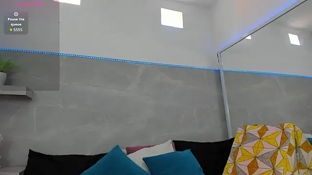 selenaflamemj online show from 17, 2, 2026