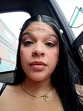 Layla-daring online show from 5, 2, 2026