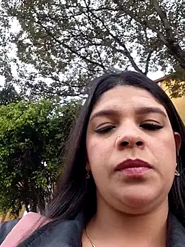 Layla-daring online show from 21, 4, 2026