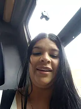 Layla-daring online show from 19, 4, 2026