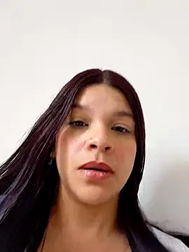 Snapshot of Layla-daring chatting on 18, 7, 2026 Layla-daring online show from 18, 7, 2026