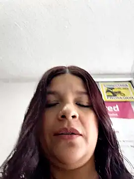 Snapshot of Layla-daring chatting on 21, 7, 2026 Layla-daring online show from 21, 7, 2026