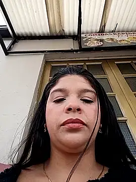 Layla-daring online show from 26, 3, 2026