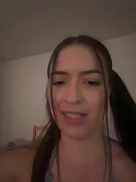 Snapshot of Little__Danni1 chatting on 8, 6, 2026 Little Danni1 online show from 8, 6, 2026